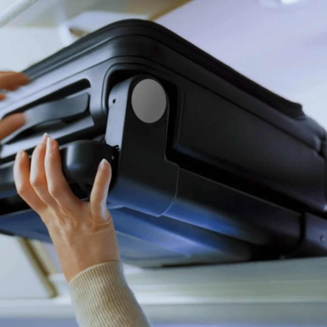 🌍 **Meet the World's First 2-in-1 Travel Stroller &amp; Luggage!** ✈️